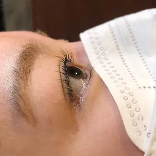 マツエク・マツパ MODEK'S あやねのヘアスタイル