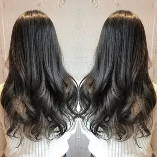 ロング あらき ちさとのヘアスタイル