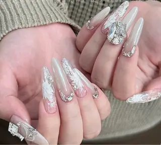 ネイル リボン、ガーリー パーツ放題専門店のネイルデザイン