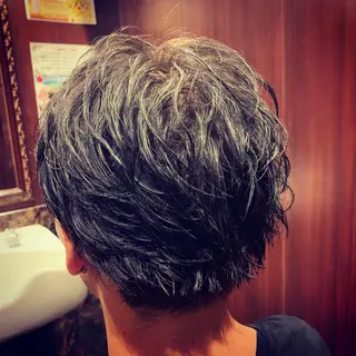 ミディアム カラー メンズ HIROGINZA ヒロ銀座 青山所属・マツオ リュウホウ🐉のヘアスタイル