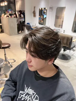 ミディアム カラー パーマ メンズ メンズカットパーマ ✂️ JOYAのヘアスタイル
