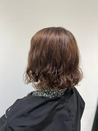 ミディアム パーマ 【暖色カラー特化】 中山由梨のヘアスタイル