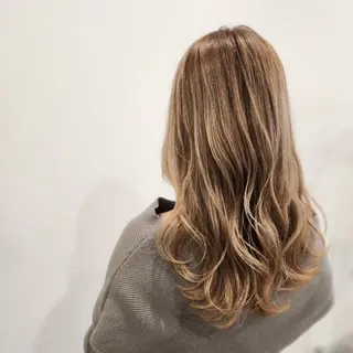 セミロング カラー O.hair designers所属・シールエクステ🎀 ホシノ🕒ユウカのヘアスタイル