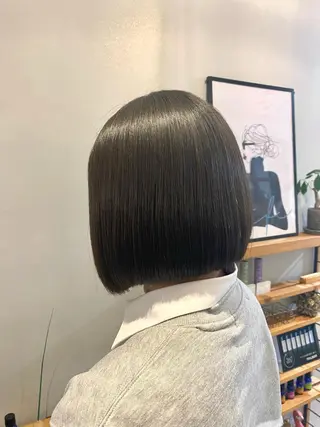 ショート et Douce所属・艶髪／髪質改善／ カワモトヒロトのヘアスタイル