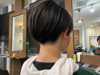 ショート uchiyama kenのヘアスタイル