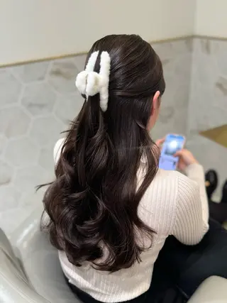 ロング カラー costes 今井芽依のヘアスタイル