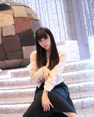 カラー セミロング Roji 米田 真一のヘアスタイル