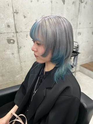 カラー Alma four /モリモト スズカのヘアスタイル
