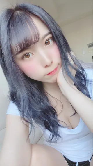 セミロング カラー ハイトーン/ウルフ /小澤凌祐🦕のヘアスタイル