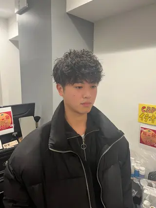 ショート パーマ りんと/メンズ/ 艶カラーのヘアスタイル