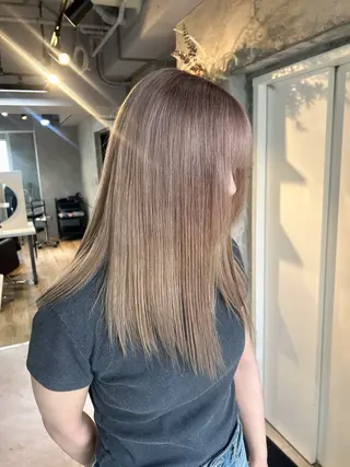 セミロング 心斎橋ヘアカラー ブリーチmarinaのヘアスタイル