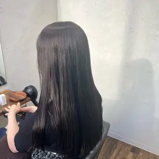 ロング カラー Rounds by LIEN 錦糸町所属・ナチュラルカラー 錦糸町【三橋衿奈】のヘアスタイル