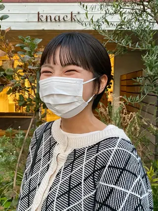 ショート カラー BELLA阿部野 TOMOMIのヘアスタイル