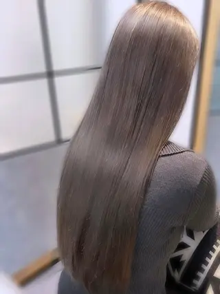 ミディアム VOICE　hair所属・カラー/ケアソムリエ 川田くるみのヘアスタイル