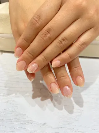 ネイル Nest 岩崎のネイルデザイン