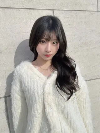 ロング Rayreee　原宿・表参道所属・前髪顔周り 韓国前髪Hirotoのヘアスタイル