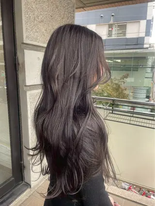 ロング SiLO Yukinaのヘアスタイル