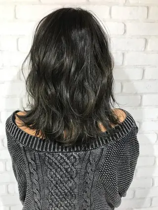 ミディアム エクステ（レミー毛） NINEのヘアスタイル