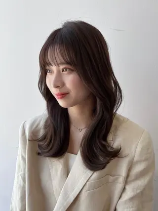 ロング カラー 佐藤 悠衣/透明感 カラー/似合わせ前髪のヘアスタイル