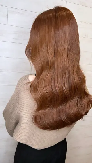 ロング TIGRE tenjin所属・岩崎 レイのヘアスタイル