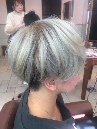 ショート カラー ヘアアレンジ メンズパーマの巨匠 鈴木純のヘアスタイル