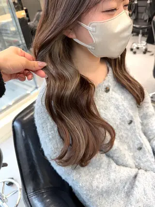 セミロング カラー Misora/ボブ/ レイヤー/艶カラーのヘアスタイル