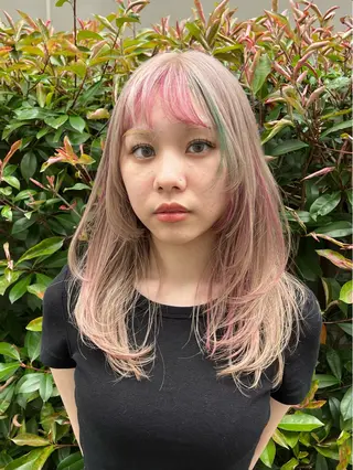 セミロング カラー えんぐちとも／透明感 カラー／博多ボブのヘアスタイル