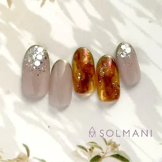 ネイル SOLMANI 予約担当のネイルデザイン