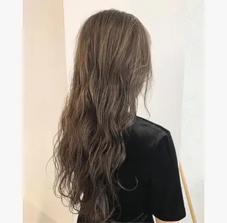 ロング カラー 渋谷ブリーチカラー 韓国ヘアyuikoのヘアスタイル