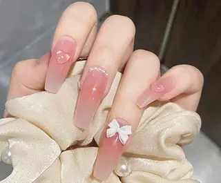 ネイル 💅E•U•B NAIL🌹所属・横浜市中区曙町 ネイルE·U·Bのネイルデザイン