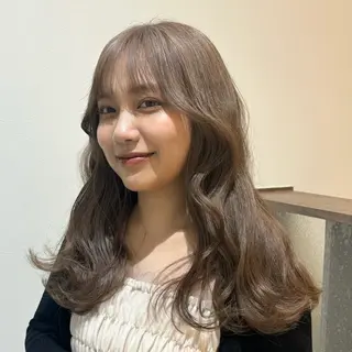 ロング 服部 沙弥佳のヘアスタイル
