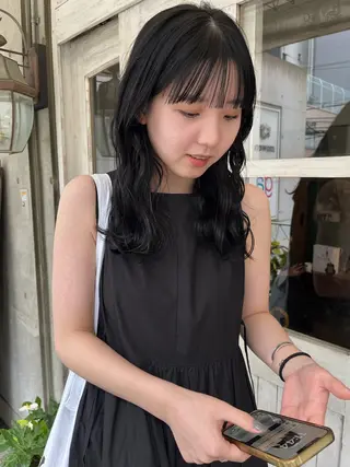 ロング ハイトーン/顔まわり レイヤー/YUKAのヘアスタイル