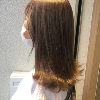 カラー 上平 綾菜のヘアスタイル