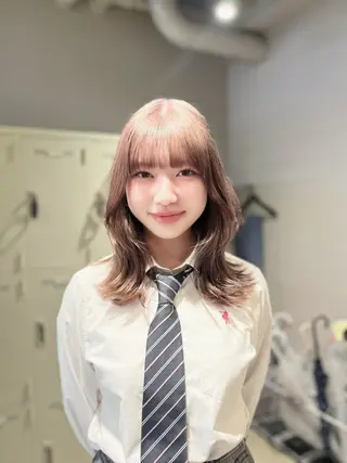 カラー 🍒レイヤーカット/ 暖色カラー🍒のヘアスタイル