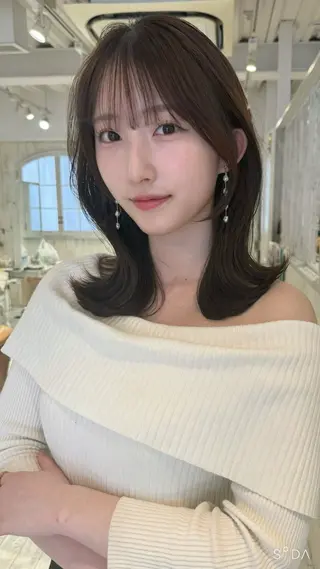 セミロング ハイレイヤー/顔周り /レイヤーカットのヘアスタイル