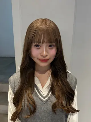 ミディアム カラー ハイトーンデザイン 🪐·˚⌖MIHOのヘアスタイル