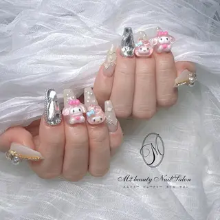 ネイル M2  BEAUTY Yukiのネイルデザイン