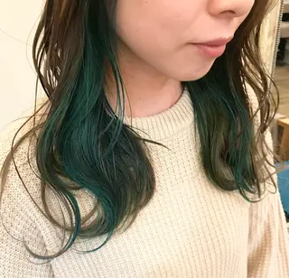 カラー miku. 髪質改善/韓国のヘアスタイル
