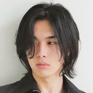 ミディアム SHUNメンズパーマ スパイキーショートのヘアスタイル