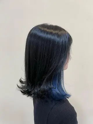 ミディアム カラー 赤星 さえのヘアスタイル