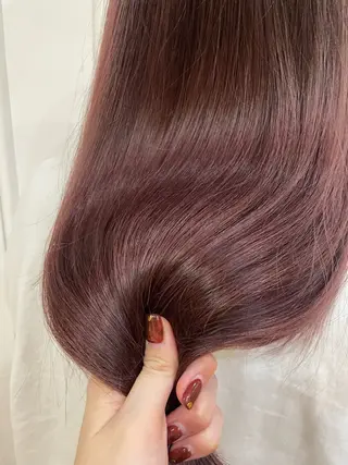 ロング 暖色カラー/ おおいえひびきのヘアスタイル