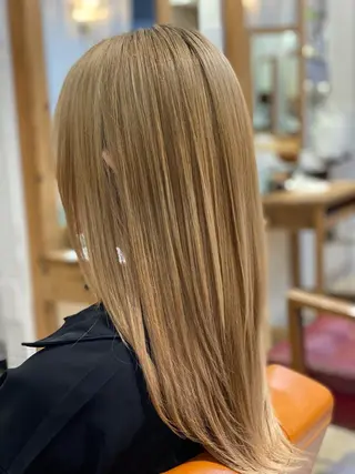 セミロング カラー 森下 友　Dio...池袋のヘアスタイル