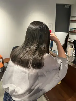 カラー ばんちなつ / ボブ/透明感カラーのヘアスタイル