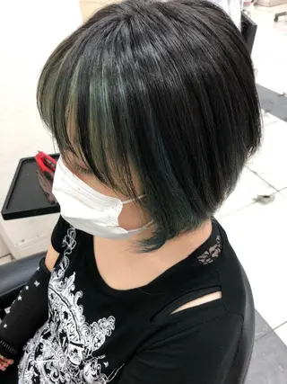 ショート カラー 渕向 克海のヘアスタイル