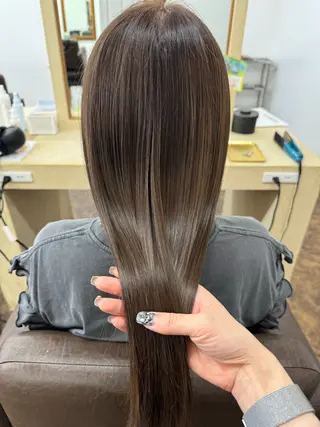 ロング YURAGI ☁️ y u iのヘアスタイル