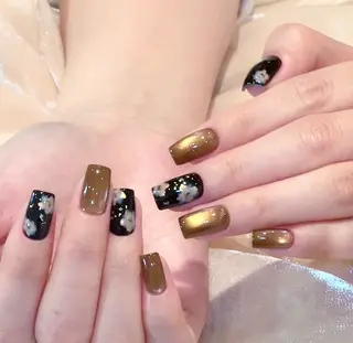 ネイル pink ladyサロン所属・べ にのネイルデザイン