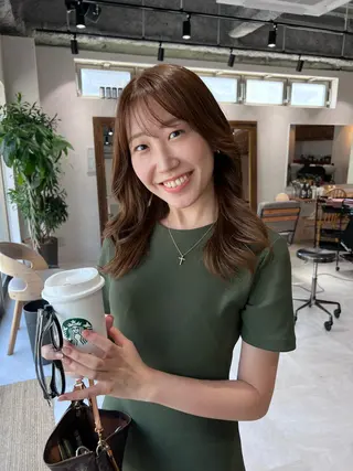 ミディアム カラー 🌟小顔カット🌟 レイヤーカットボブのヘアスタイル