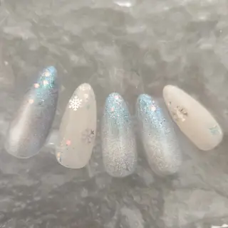 ネイル 12/8🈳️🌷 永山瑞穂のネイルデザイン