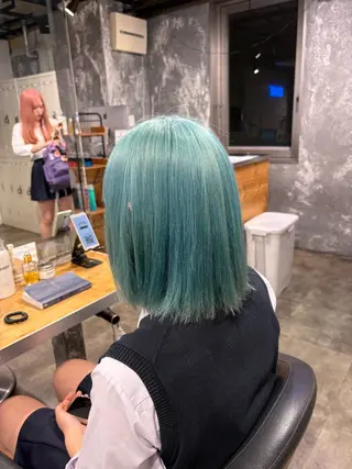 ロング カラー ハイトーン特化美容師 🌈ケアブリーチのヘアスタイル