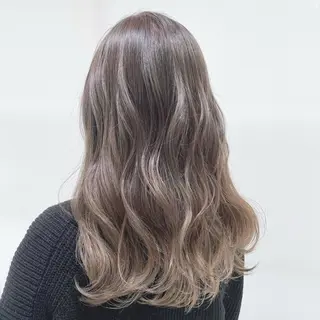 ロング カラー 小島 仁美のヘアスタイル